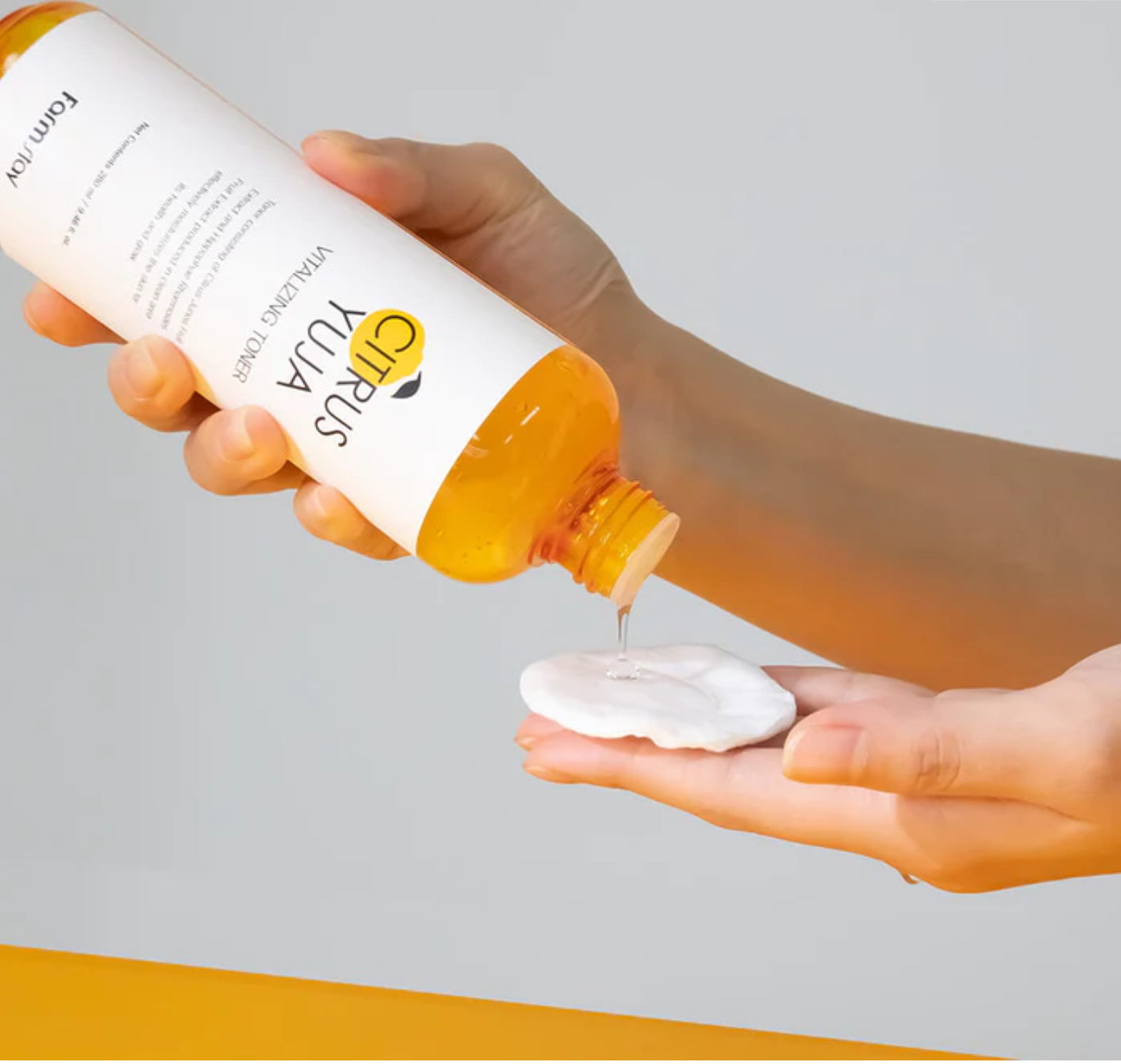 FarmStay Yuja Vitalizing Toner