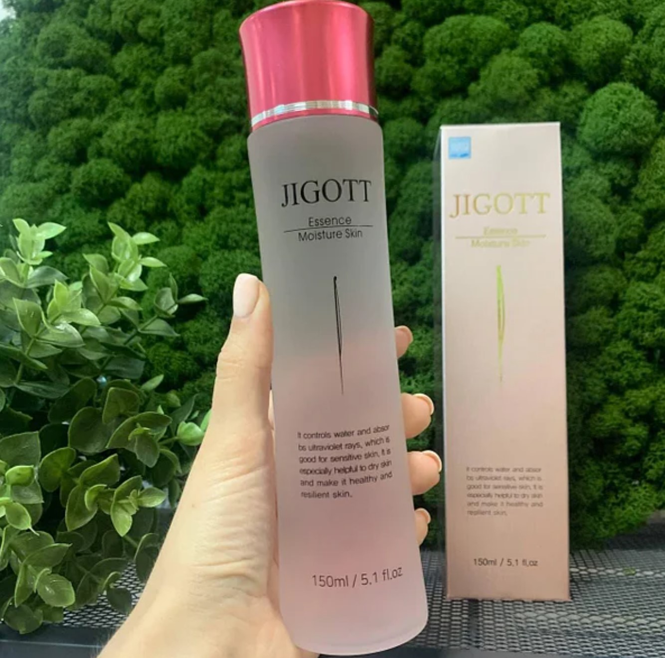 JIGOTT ESSENCE MOISTURE SKIN