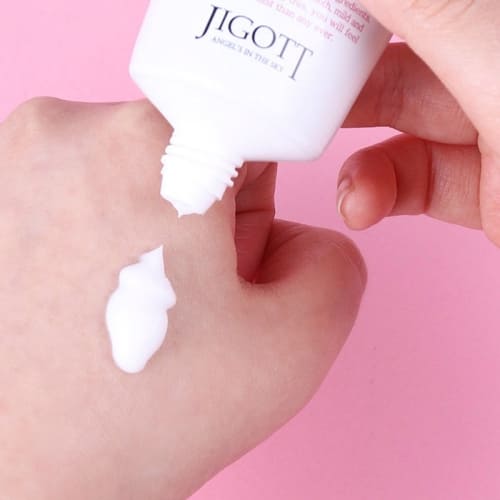 JIGOTT REAL MOISTURE SNAIL HAND CREAM