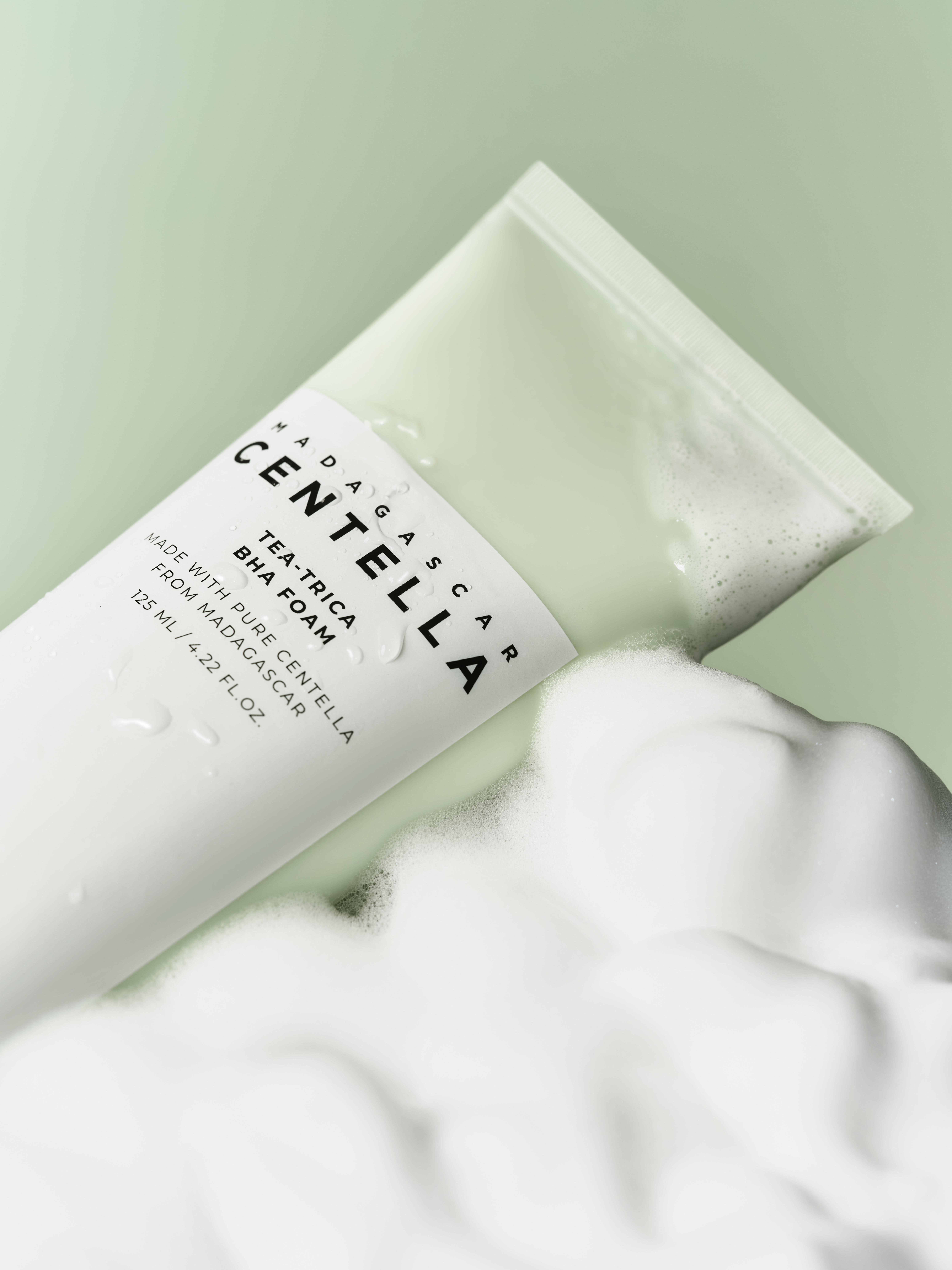 Skin1004 Madagascar Centella Tea-Trica BHA Foam 125ml